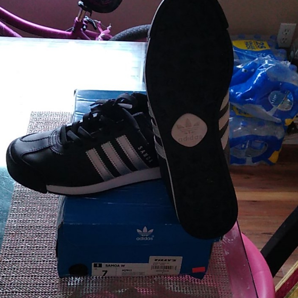 Adidas Samoa